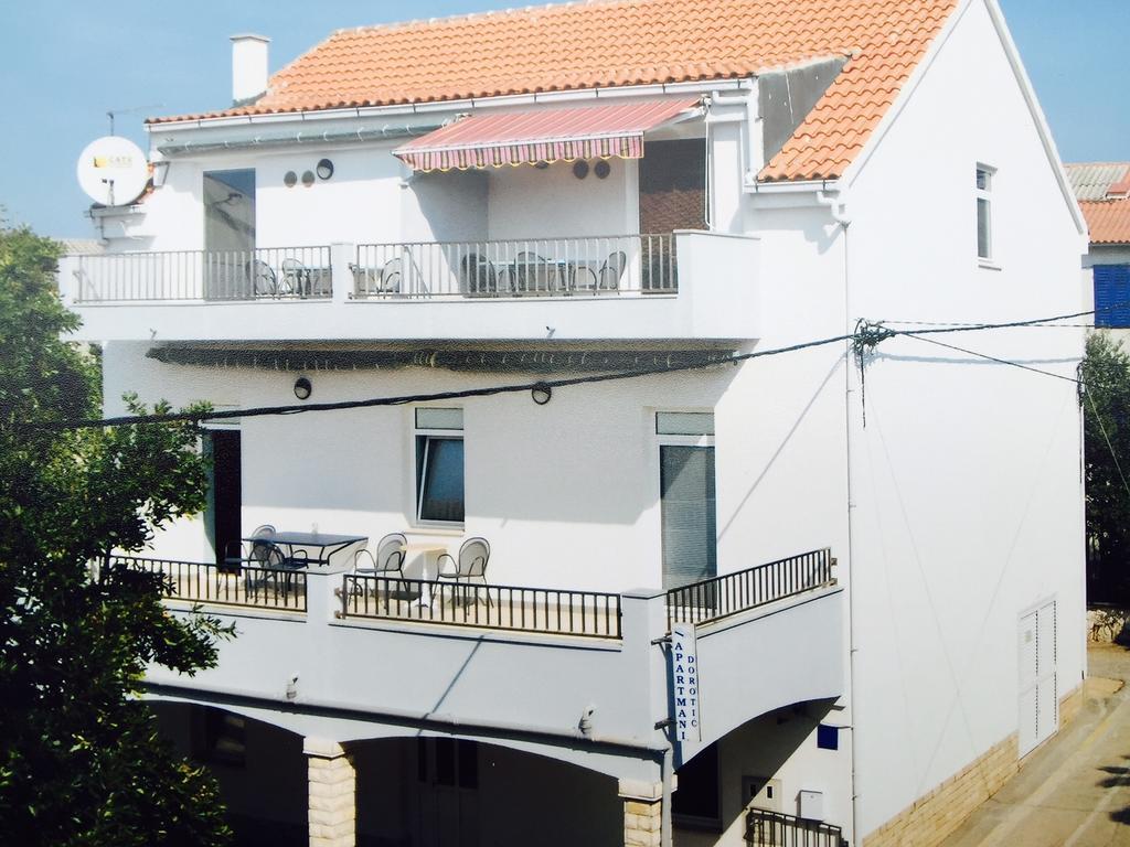 Blue Water Novalja Apartments Exterior foto